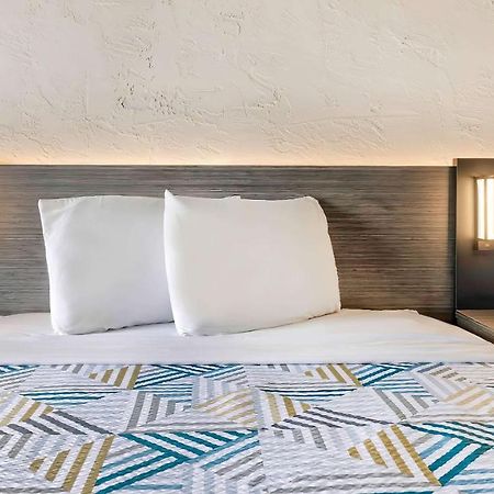 Motel 6-Milwaukee, Wi - Glendale Екстер'єр фото